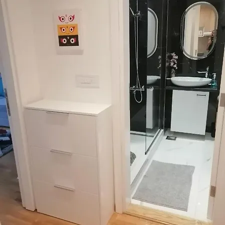 Anejo Belvil דירה